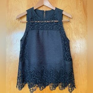 Hunter Bell Lace Top